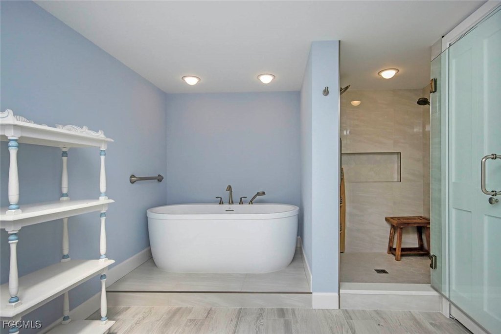 Sanibel, Florida, 33957, United States, 3 Bedrooms Bedrooms, ,3 BathroomsBathrooms,Residential,Forsale,2004802