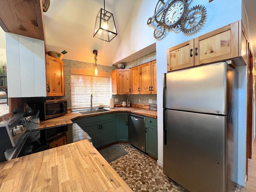 McCall, Idaho, 83638, United States, 3 Bedrooms Bedrooms, ,1.5 BathroomsBathrooms,Residential,Forsale,1996723