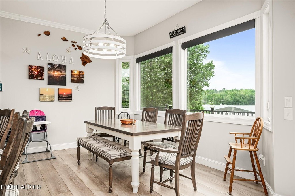 Crossville, Tennessee, 38572, United States, 3 Bedrooms Bedrooms, ,4.5 BathroomsBathrooms,Residential,Forsale,2010940