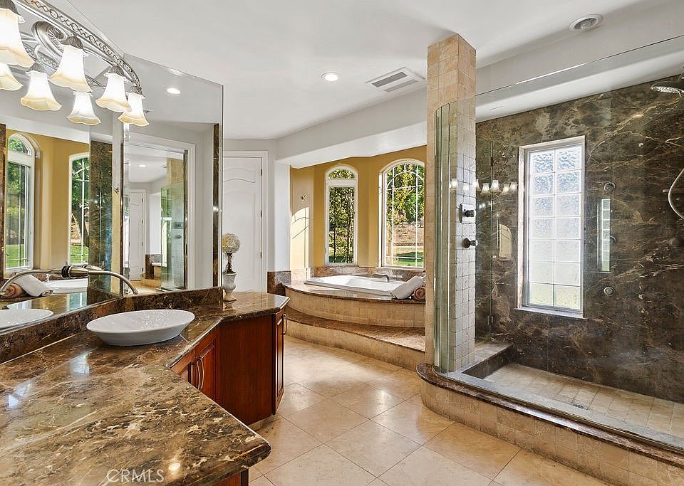 Murrieta, California, 92562, United States, 5 Bedrooms Bedrooms, ,5 BathroomsBathrooms,Residential,Forsale,2004225