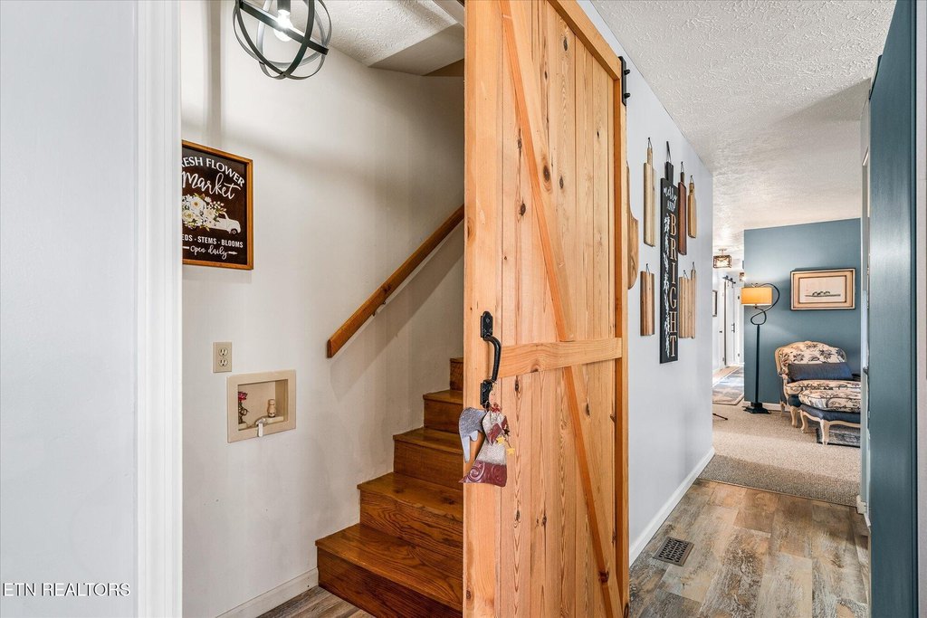 Jamestown, Tennessee, 38556, United States, 3 Bedrooms Bedrooms, ,4 BathroomsBathrooms,Residential,Forsale,1885998