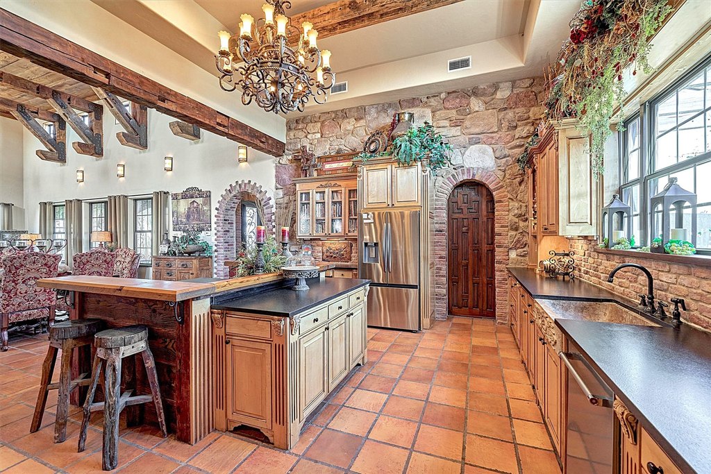 Navasota, Texas, 77868, United States, 4 Bedrooms Bedrooms, ,4 BathroomsBathrooms,Residential,Forsale,1954113