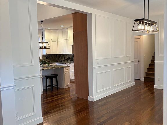 Flat Rock, North Carolina, 28731, United States, 3 Bedrooms Bedrooms, ,3 BathroomsBathrooms,Residential,Forsale,2004304