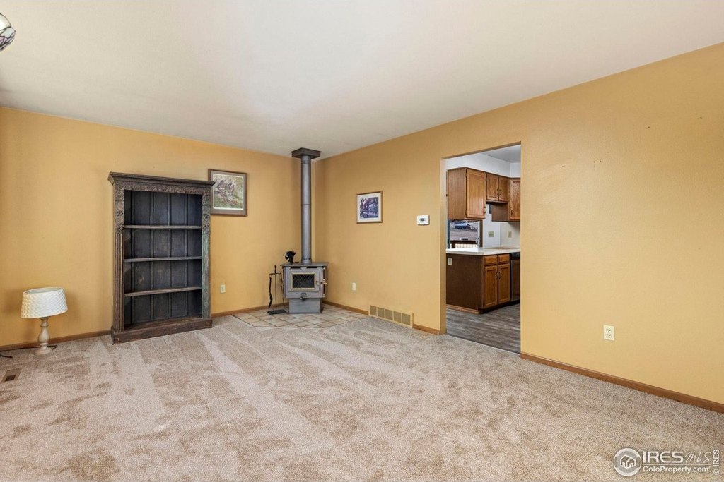 Loveland, Colorado, 80537, United States, 4 Bedrooms Bedrooms, ,3 BathroomsBathrooms,Residential,Forsale,2004282