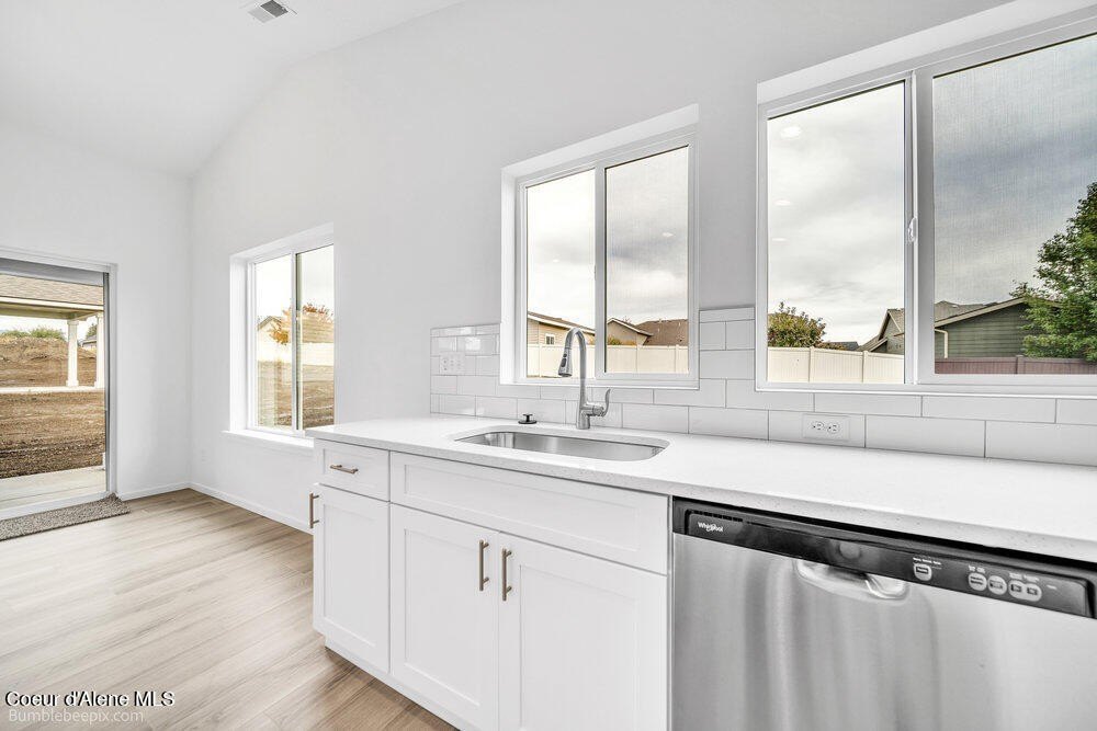 Post Falls, Idaho, 83854, United States, 3 Bedrooms Bedrooms, ,2 BathroomsBathrooms,Residential,Forsale,1984587