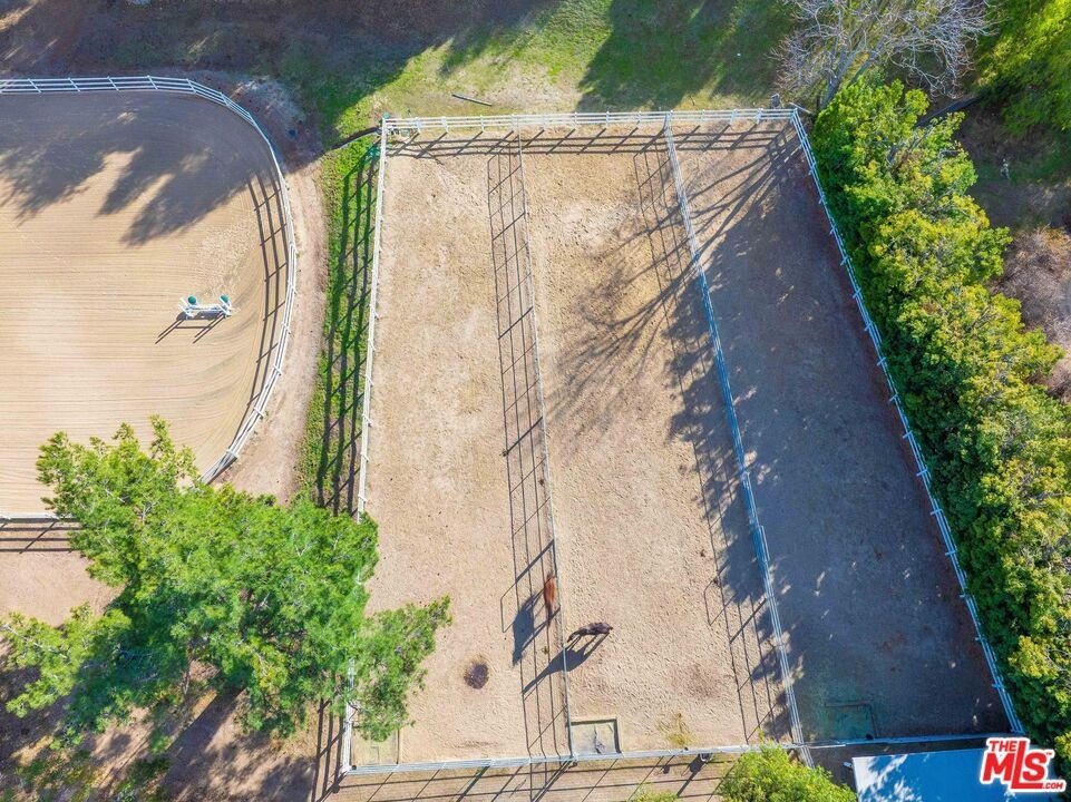 Calabasas, California, 91302, United States, 3 Bedrooms Bedrooms, ,2 BathroomsBathrooms,Residential,Forsale,2001432