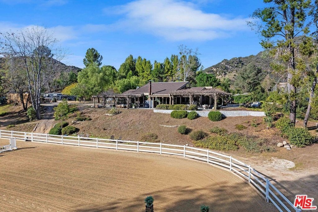 Calabasas, California, 91302, United States, 3 Bedrooms Bedrooms, ,2 BathroomsBathrooms,Residential,Forsale,2001432