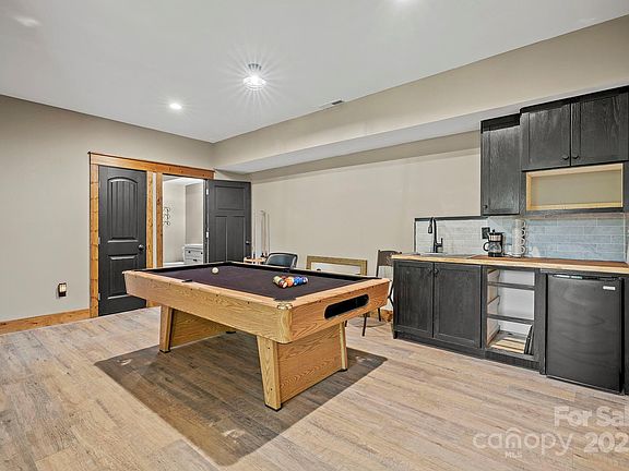 Leicester, North Carolina, 28748, United States, 3 Bedrooms Bedrooms, ,2 BathroomsBathrooms,Residential,Forsale,2004307