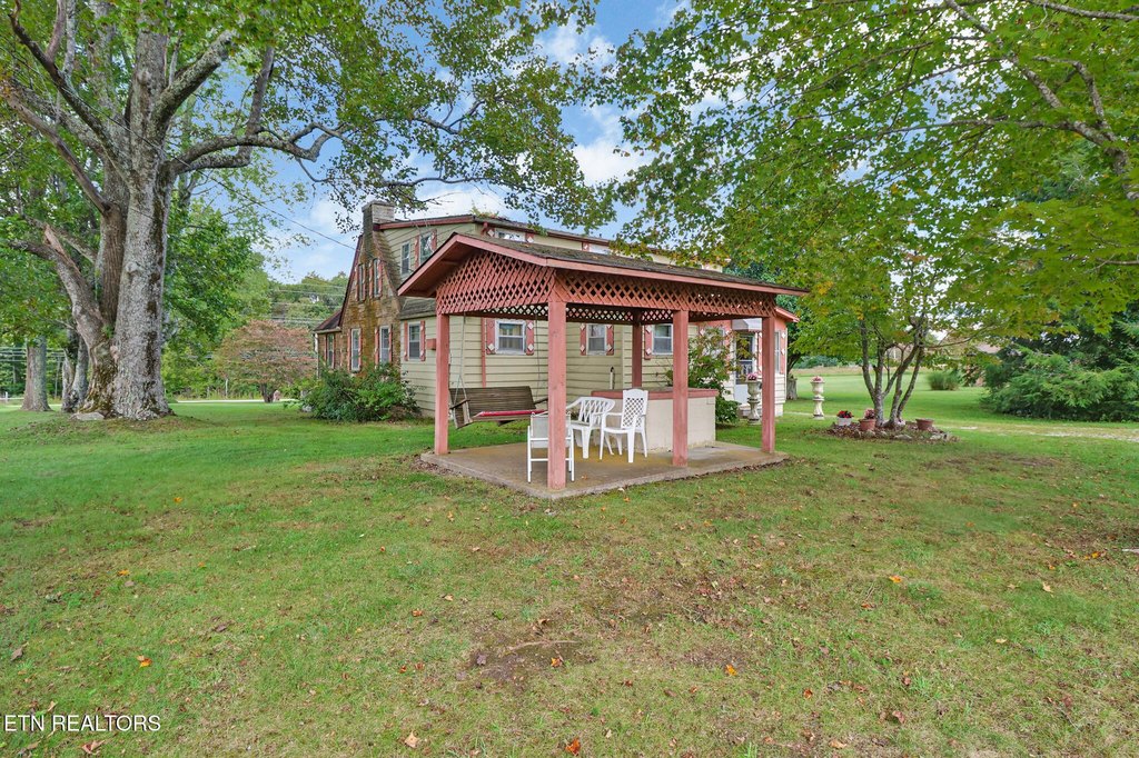 Crossville, Tennessee, 38555, United States, 3 Bedrooms Bedrooms, ,2 BathroomsBathrooms,Residential,Forsale,1952854