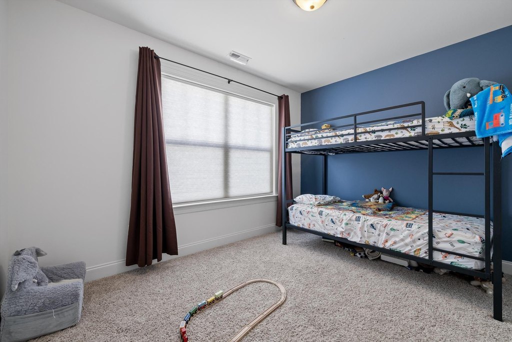 Chattanooga, Tennessee, 37406, United States, 4 Bedrooms Bedrooms, ,2.5 BathroomsBathrooms,Residential,Forsale,1963560