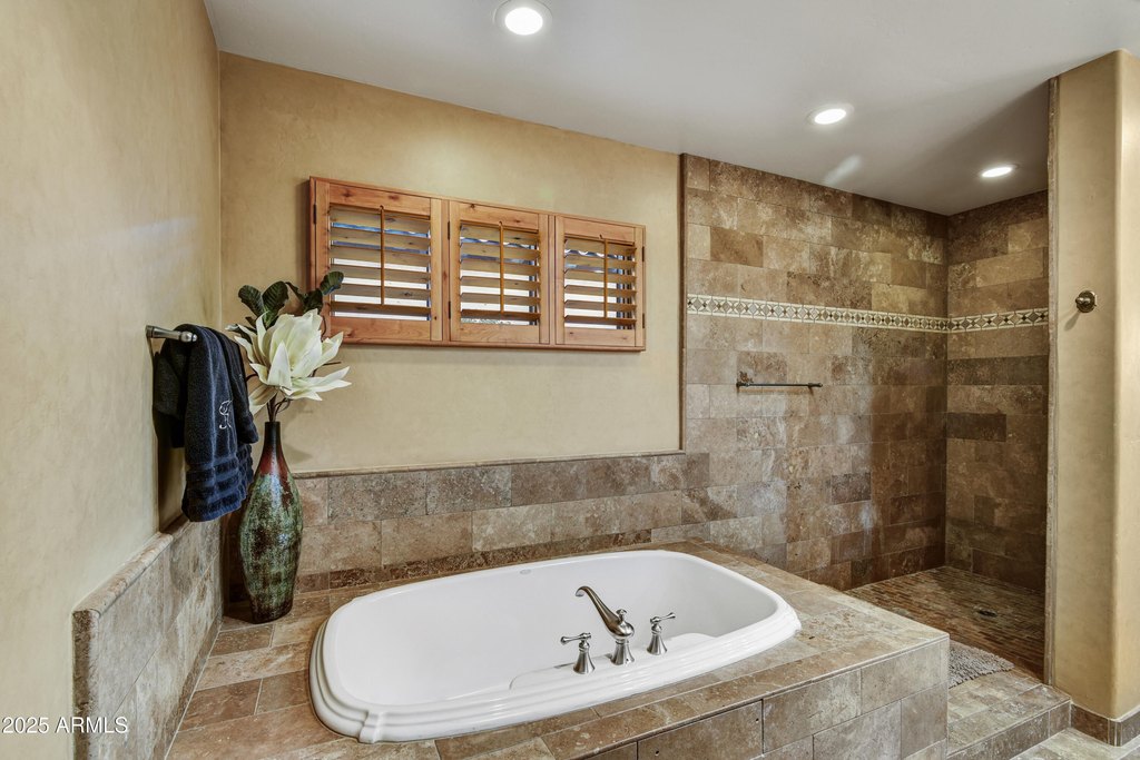 Gold Canyon, Arizona, 85118, United States, 3 Bedrooms Bedrooms, ,3.5 BathroomsBathrooms,Residential,Forsale,2004917