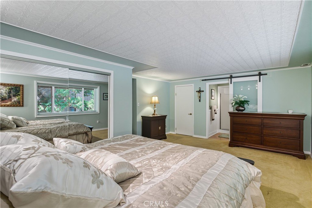 Lake Arrowhead, California, 92352, United States, 4 Bedrooms Bedrooms, ,3 BathroomsBathrooms,Residential,Forsale,1971047