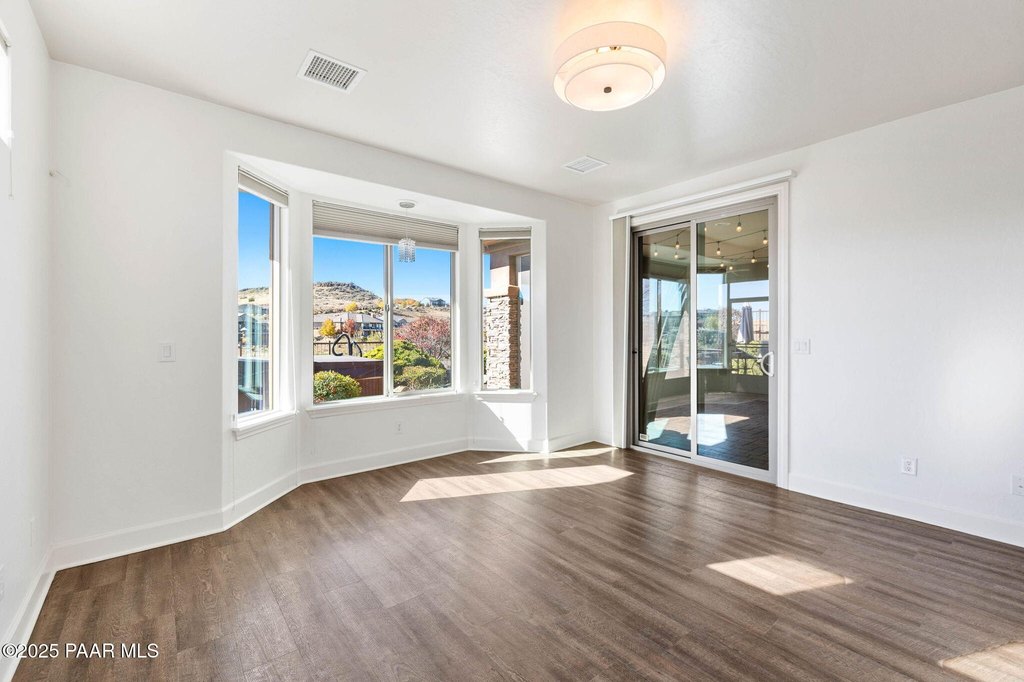 Prescott, Arizona, 86301, United States, 4 Bedrooms Bedrooms, ,3 BathroomsBathrooms,Residential,Forsale,2011274