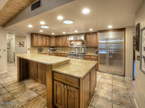 Tucson, Arizona, 85750, United States, 9 Bedrooms Bedrooms, ,8 BathroomsBathrooms,Residential,Forsale,2004434