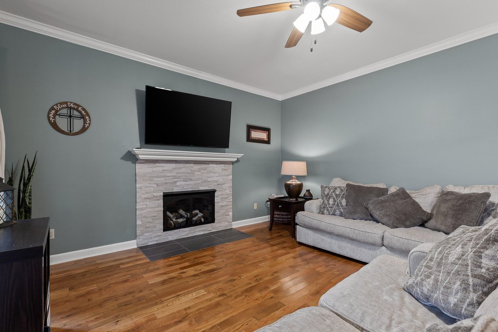 Chattanooga, Tennessee, 37421, United States, 4 Bedrooms Bedrooms, ,2.5 BathroomsBathrooms,Residential,Forsale,2009588