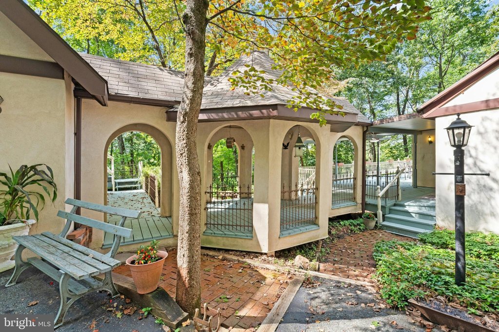 BETHLEHEM, Pennsylvania, 18015, United States, 5 Bedrooms Bedrooms, ,2.5 BathroomsBathrooms,Residential,Forsale,2009566