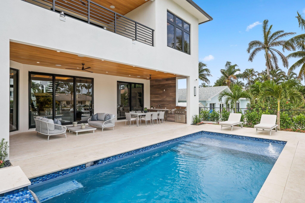 Delray Beach, Florida, 33483, United States, 5 Bedrooms Bedrooms, ,5.5 BathroomsBathrooms,Residential,Forsale,1886524