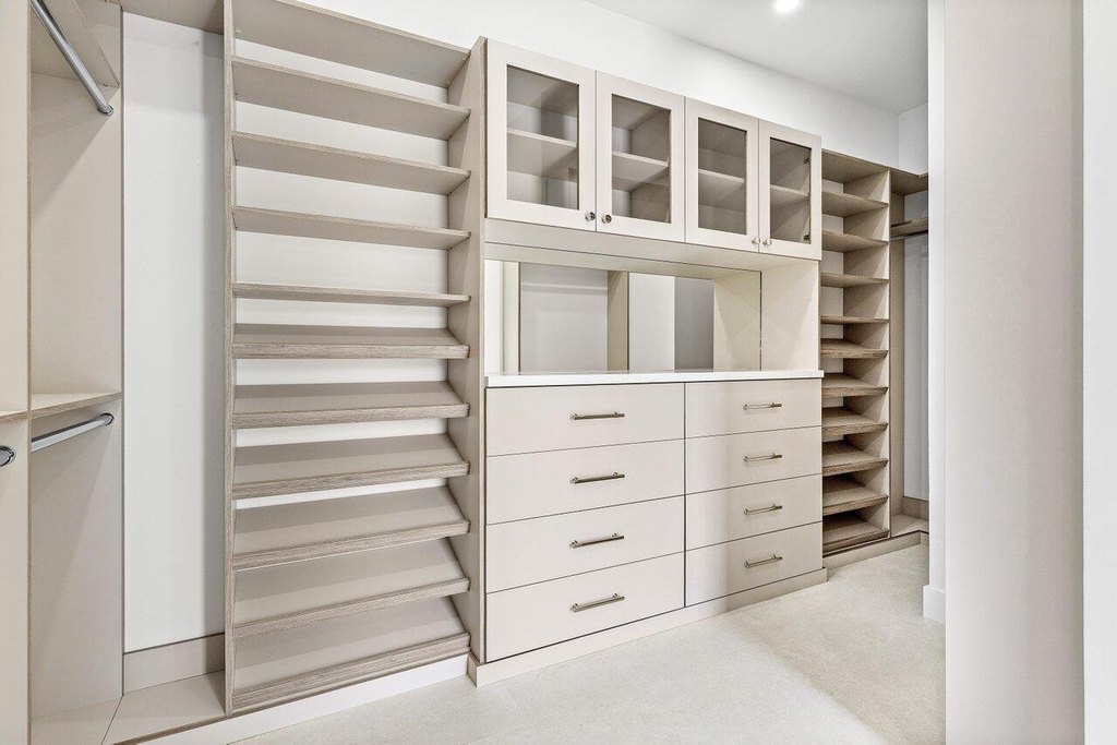 Delray Beach, Florida, 33445, United States, 4 Bedrooms Bedrooms, ,4.5 BathroomsBathrooms,Residential,Forsale,1952520