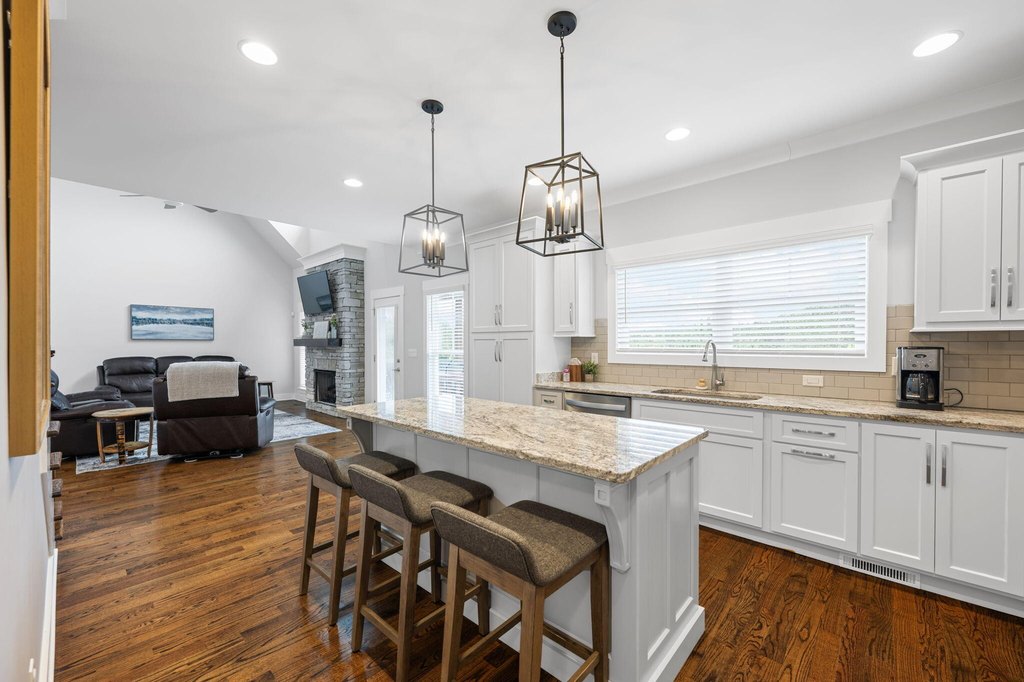 Soddy Daisy, Tennessee, 37379, United States, 4 Bedrooms Bedrooms, ,3.5 BathroomsBathrooms,Residential,Forsale,2011256