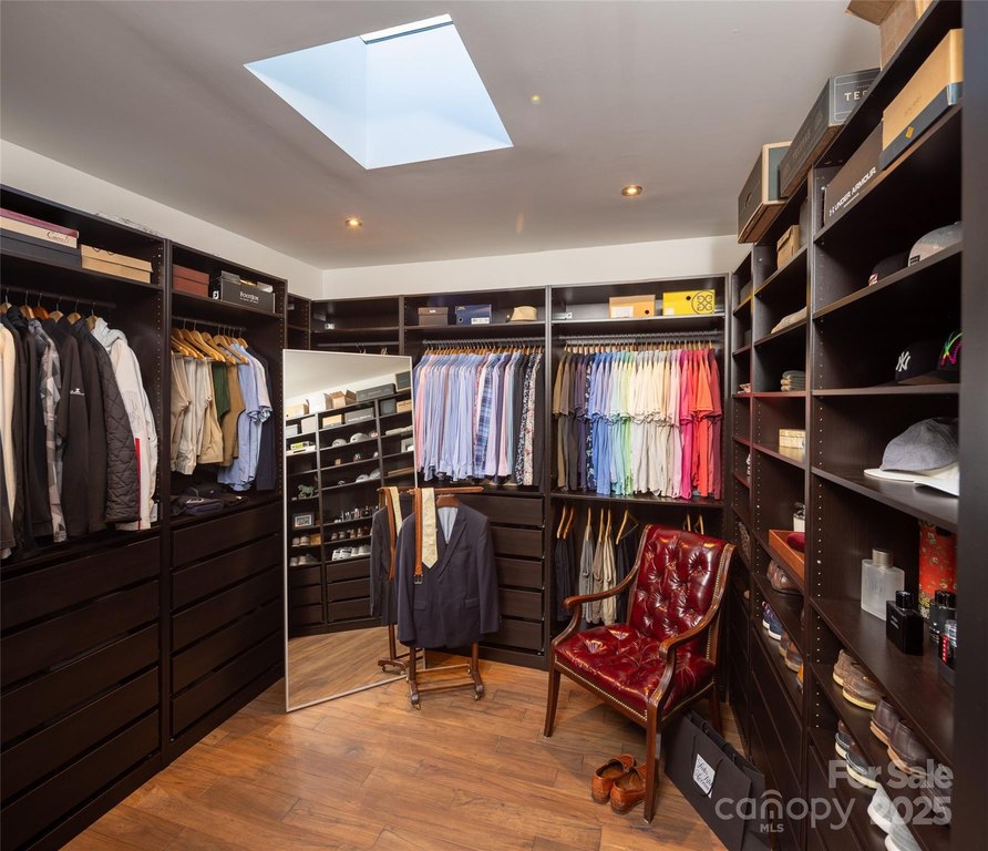 Asheville, North Carolina, 28804, United States, 3 Bedrooms Bedrooms, ,3.5 BathroomsBathrooms,Residential,Forsale,2011989