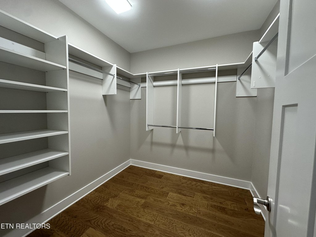 Loudon, Tennessee, 37774, United States, 3 Bedrooms Bedrooms, ,2 BathroomsBathrooms,Residential,Forsale,1999439