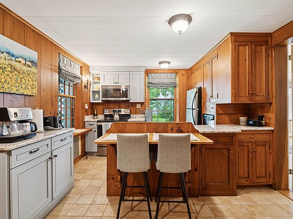 Orford, New Hampshire, 03777, United States, 6 Bedrooms Bedrooms, ,4 BathroomsBathrooms,Residential,Forsale,2004855