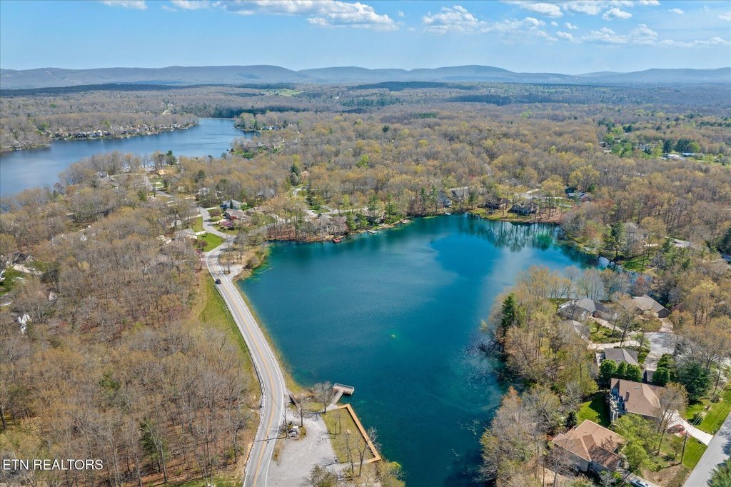 Crossville, Tennessee, 38558, United States, 3 Bedrooms Bedrooms, ,2 BathroomsBathrooms,Residential,Forsale,1907879