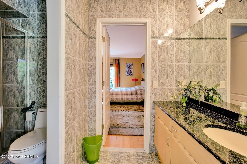 Holmdel, New Jersey, 07733, United States, 5 Bedrooms Bedrooms, ,6.5 BathroomsBathrooms,Residential,Forsale,2012947