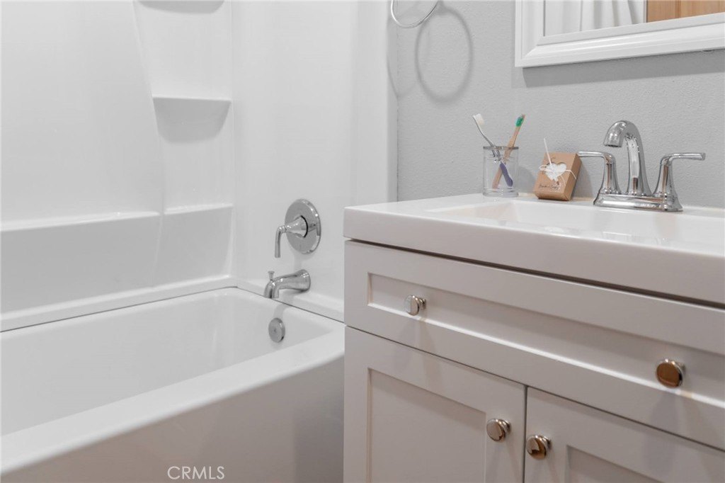 Idyllwild, California, 92549, United States, 3 Bedrooms Bedrooms, ,2 BathroomsBathrooms,Residential,Forsale,2007691