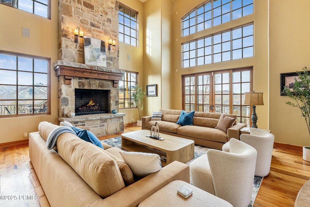 Hideout, Utah, 84036, United States, 5 Bedrooms Bedrooms, ,5.5 BathroomsBathrooms,Residential,Forsale,1994176