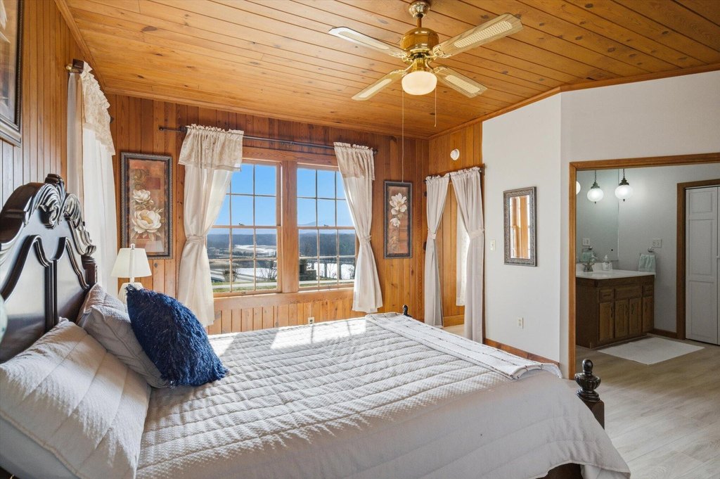 White Pine, Tennessee, 37890, United States, 3 Bedrooms Bedrooms, ,3.5 BathroomsBathrooms,Residential,Forsale,2012711