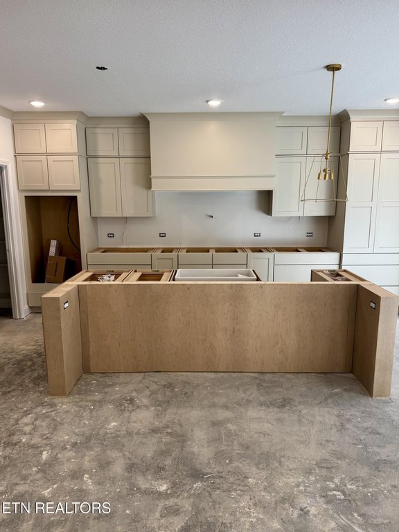 Knoxville, Tennessee, 37932, United States, 4 Bedrooms Bedrooms, ,3.5 BathroomsBathrooms,Residential,Forsale,1973598