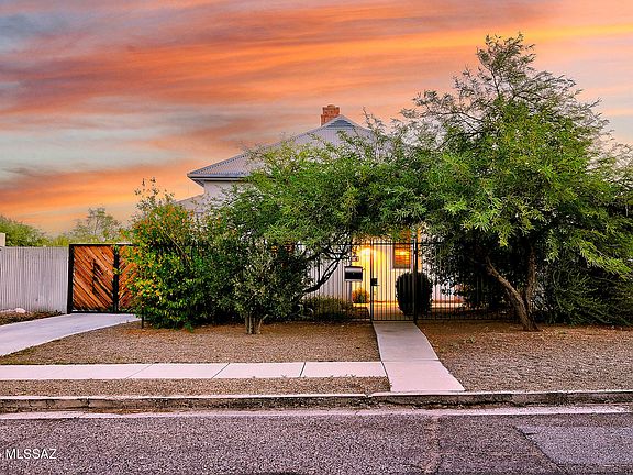 Tucson, Arizona, 85701, United States, 2 Bedrooms Bedrooms, ,3 BathroomsBathrooms,Residential,Forsale,1963517