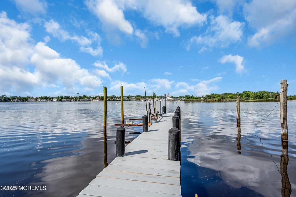 Toms River, New Jersey, 08753, United States, 5 Bedrooms Bedrooms, ,5.5 BathroomsBathrooms,Residential,Forsale,1954064