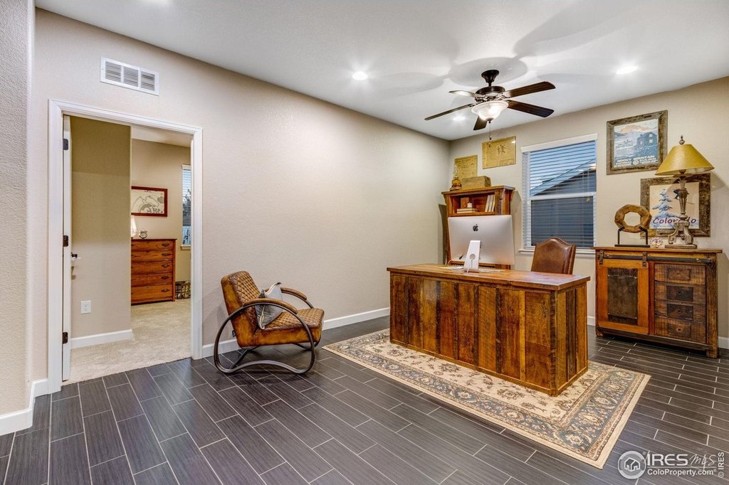 Longmont, Colorado, 80501, United States, 3 Bedrooms Bedrooms, ,2 BathroomsBathrooms,Residential,Forsale,2009201