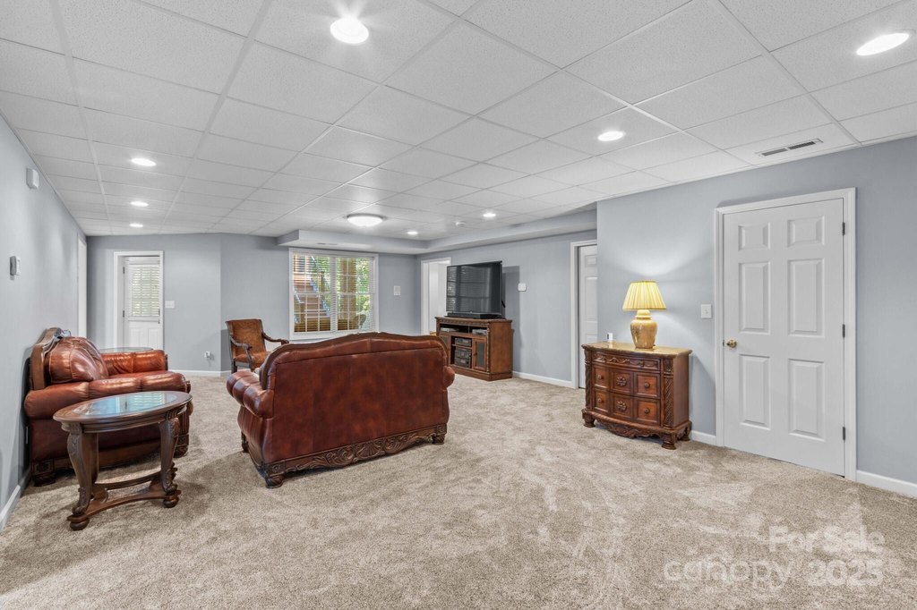 Lexington, North Carolina, 27295, United States, 3 Bedrooms Bedrooms, ,3.5 BathroomsBathrooms,Residential,Forsale,1985978