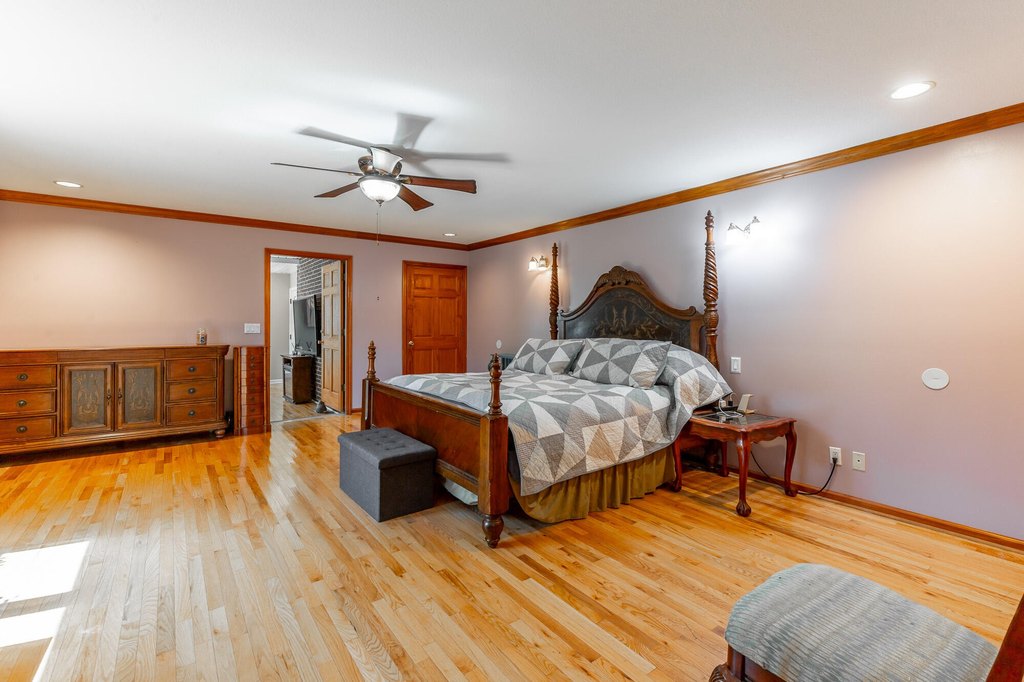 Ringgold, Georgia, 30736, United States, 5 Bedrooms Bedrooms, ,3.5 BathroomsBathrooms,Residential,Forsale,2009483