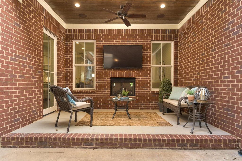 Chattanooga, Tennessee, 37403, United States, 4 Bedrooms Bedrooms, ,4.5 BathroomsBathrooms,Residential,Forsale,1922205