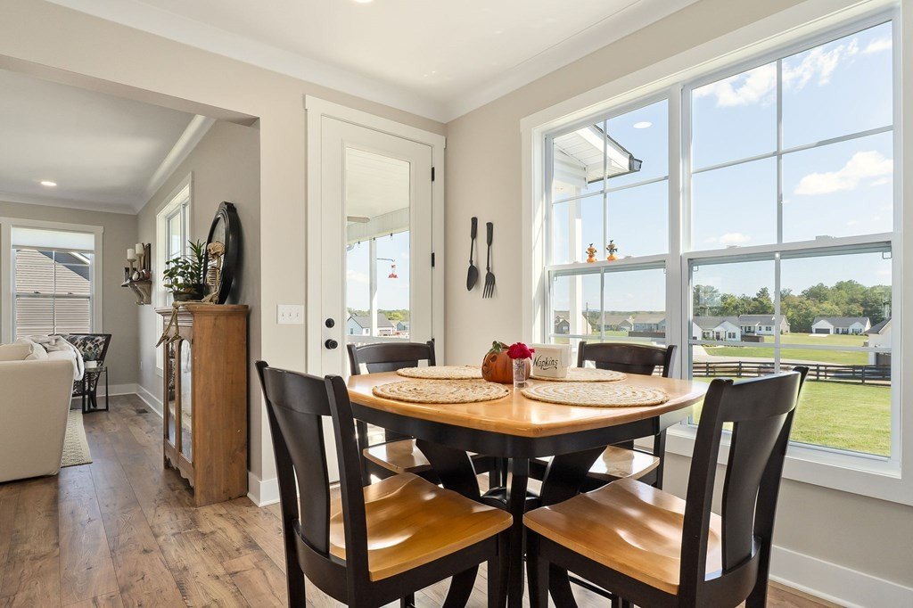 Cookeville, Tennessee, 38501, United States, 3 Bedrooms Bedrooms, ,2.5 BathroomsBathrooms,Residential,Forsale,1996610