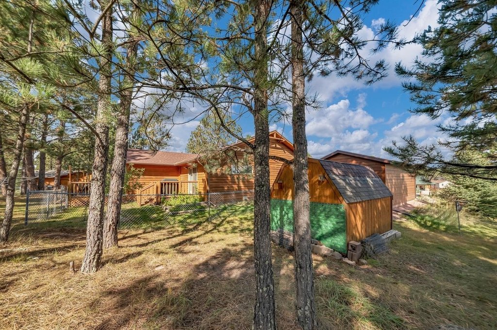 Custer, South Dakota, 57730, United States, 3 Bedrooms Bedrooms, ,2 BathroomsBathrooms,Residential,Forsale,1962258