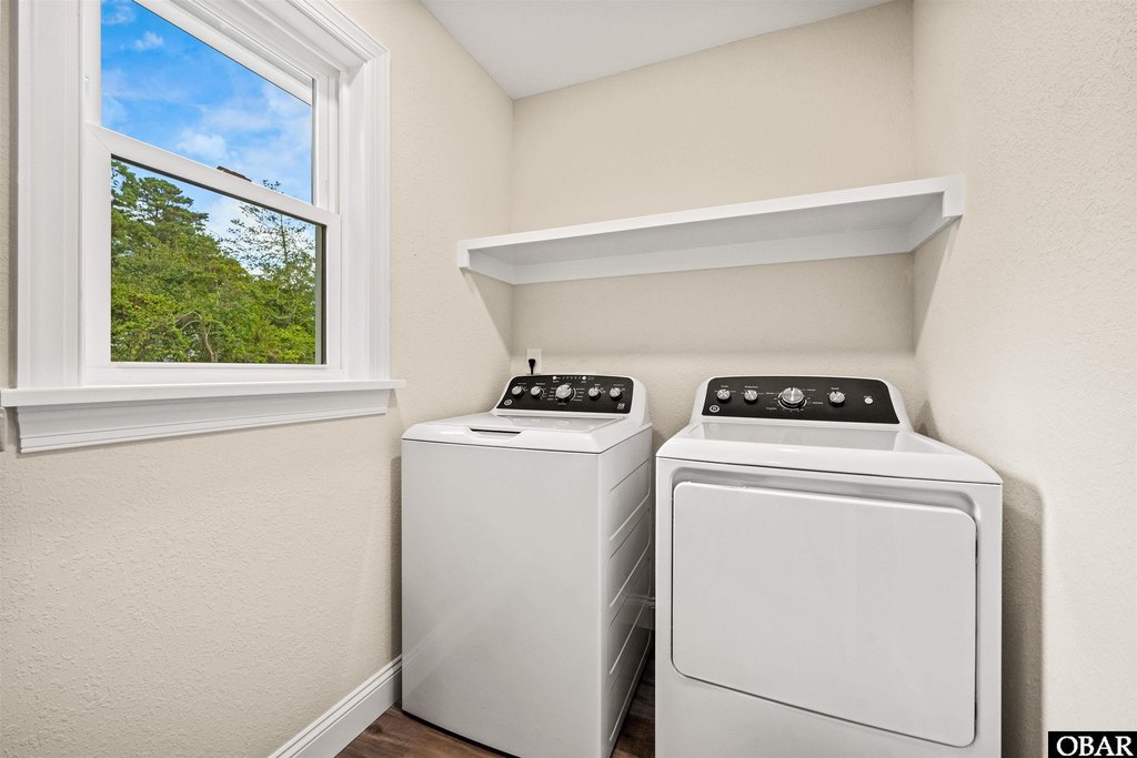 Manteo, North Carolina, 27954, United States, 3 Bedrooms Bedrooms, ,2.5 BathroomsBathrooms,Residential,Forsale,2008062