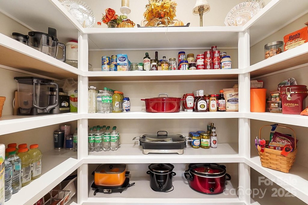 York, South Carolina, 29745, United States, 4 Bedrooms Bedrooms, ,3 BathroomsBathrooms,Residential,Forsale,1985980