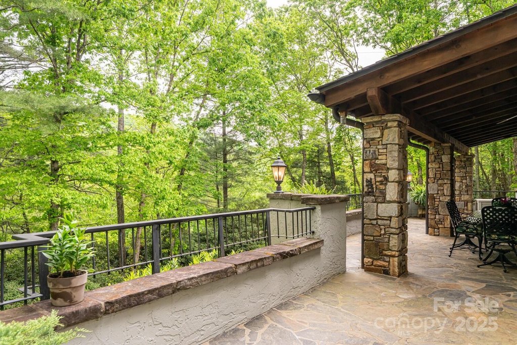 Arden, North Carolina, 28704, United States, 3 Bedrooms Bedrooms, ,2.5 BathroomsBathrooms,Residential,Forsale,1985991