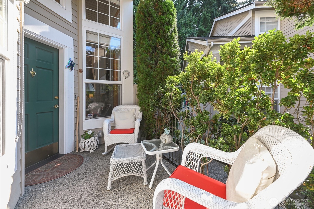 Mill Creek, Washington, 98012, United States, 2 Bedrooms Bedrooms, ,3 BathroomsBathrooms,Residential,Forsale,1965874