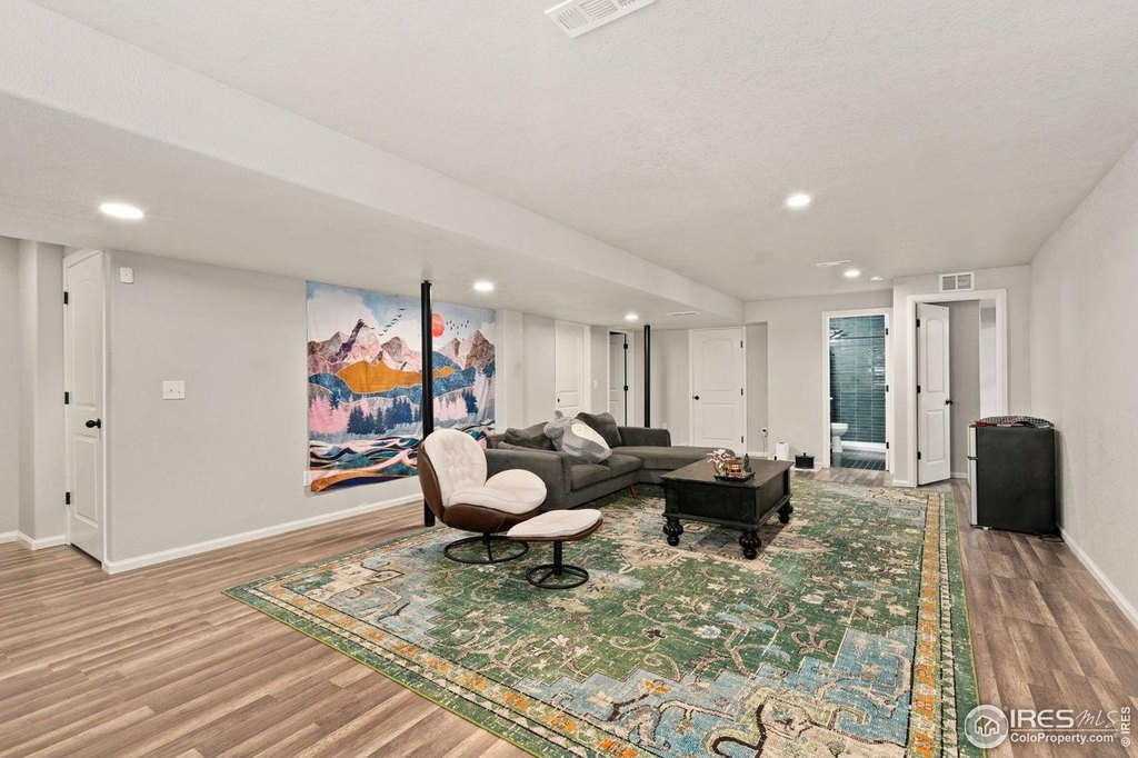 Windsor, Colorado, 80550, United States, 5 Bedrooms Bedrooms, ,3 BathroomsBathrooms,Residential,Forsale,1967217