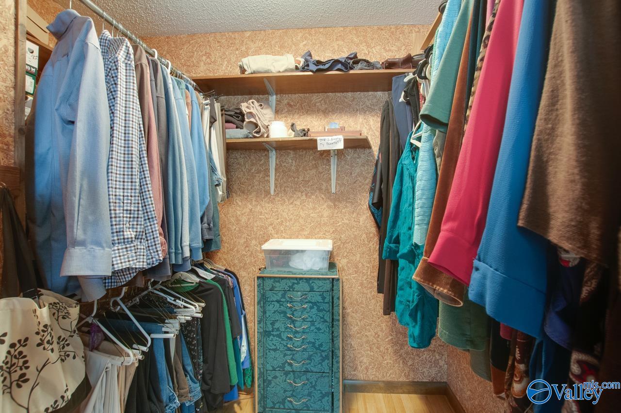 Huntsville, Alabama, 35802, United States, 4 Bedrooms Bedrooms, ,2.5 BathroomsBathrooms,Residential,Forsale,2007682