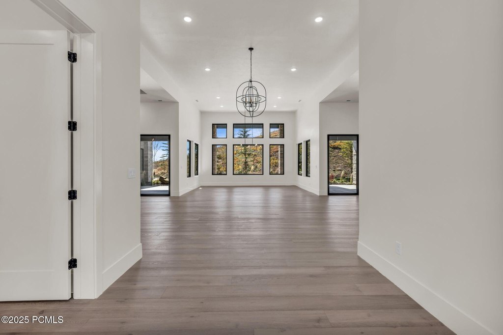 Kamas, Utah, 84036, United States, 4 Bedrooms Bedrooms, ,4.5 BathroomsBathrooms,Residential,Forsale,1994170