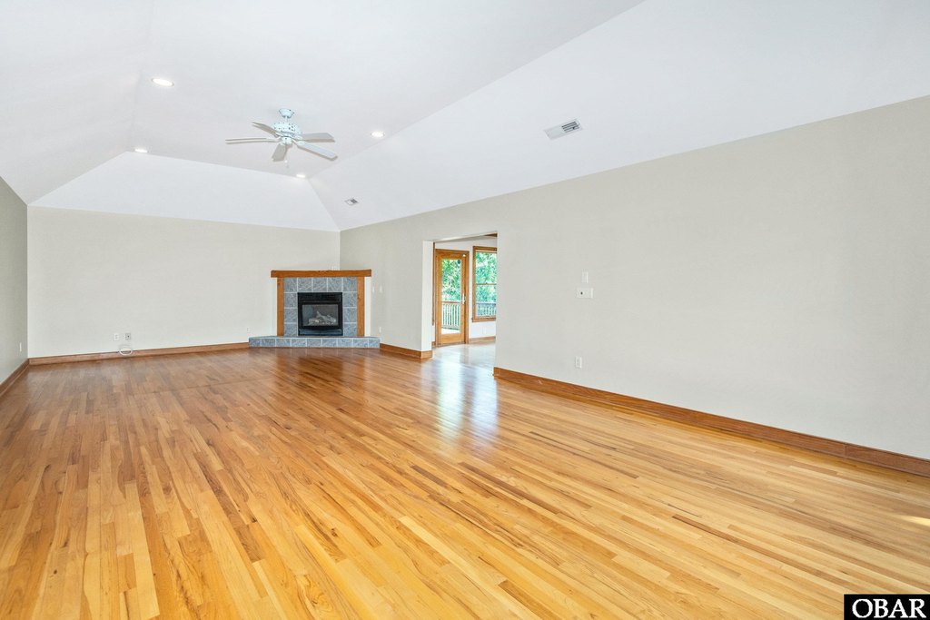 Kill Devil Hills, North Carolina, 27948, United States, 3 Bedrooms Bedrooms, ,3 BathroomsBathrooms,Residential,Forsale,1993772