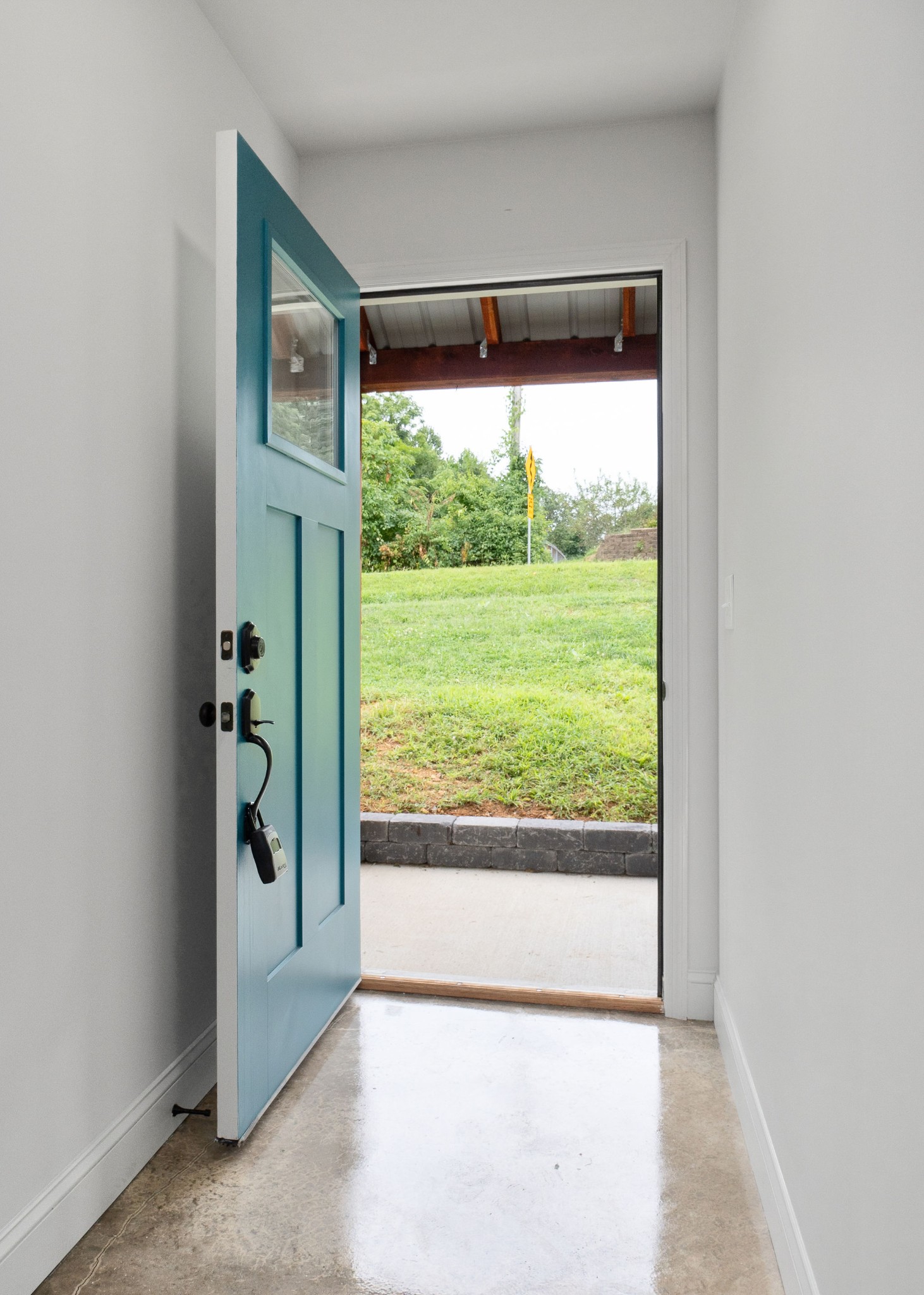 Dowelltown, Tennessee, 37059, United States, 4 Bedrooms Bedrooms, ,3 BathroomsBathrooms,Residential,Forsale,1999477