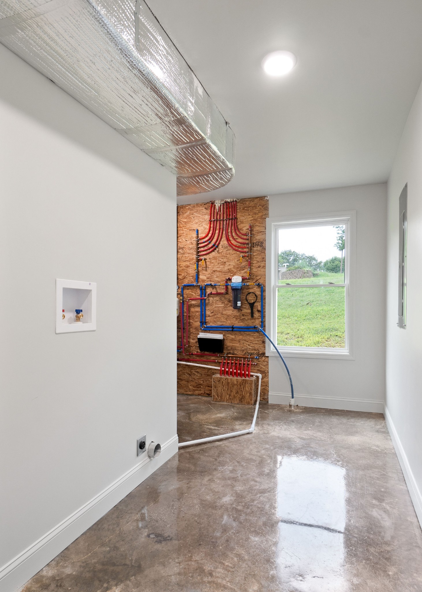 Dowelltown, Tennessee, 37059, United States, 4 Bedrooms Bedrooms, ,3 BathroomsBathrooms,Residential,Forsale,1999477